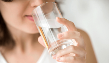 5 lưu ý không nên uống nước gây hại cho sức khỏe